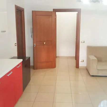Charming In 80 M² Garden View アパート