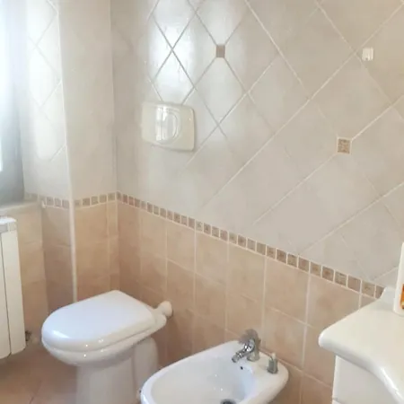 Charming In 80 M² Garden View 公寓 *