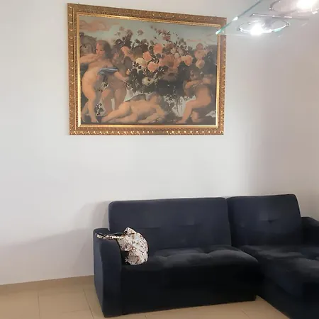 Charming In 80 M² Garden View 公寓 *